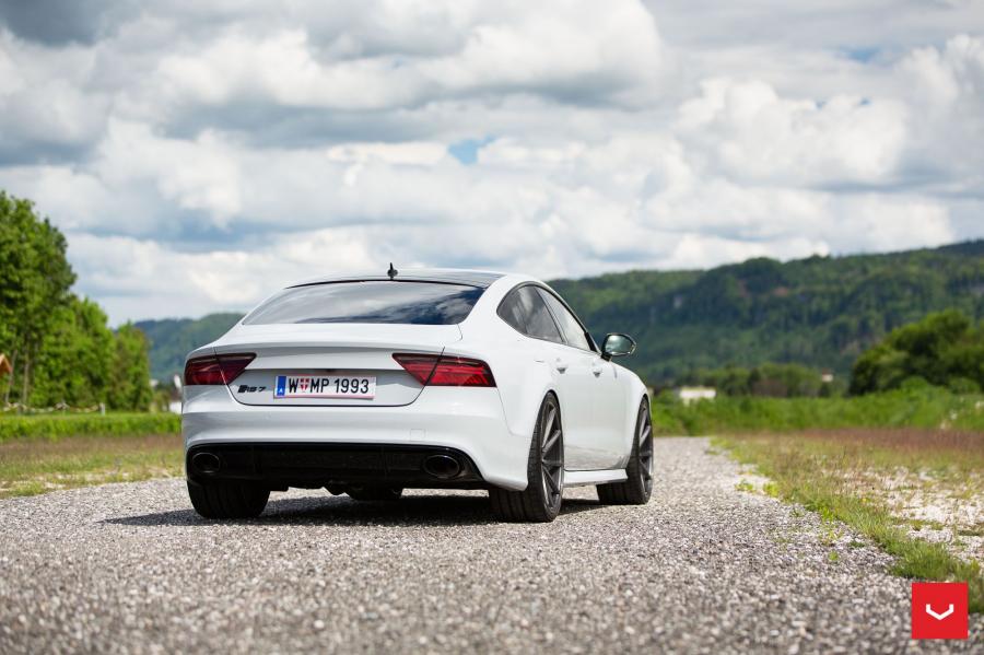  Audi RS7 Sportback on Vossen Wheels (CVT) 2017 года  (фото 7 из 52)